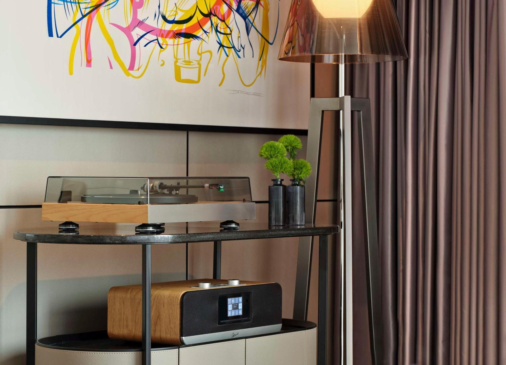 Art'Otel London Hoxton, Powered By Radisson Hotels Exteriér fotografie